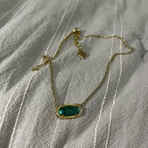 Kendra Scott necklace